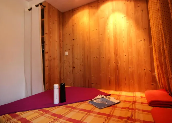 Neves - Agreable 2 Pieces Pour 5 Personnes Au Coeur Quartier Anime De La Station Mae-7528